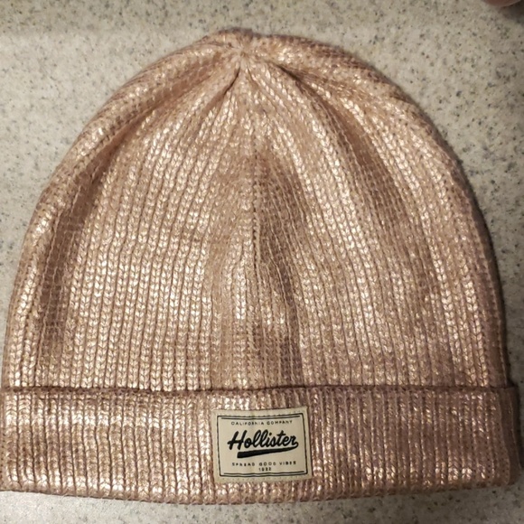 Hollister Accessories - Hollister Beanie Rose Gold